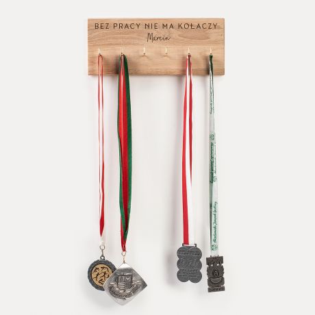 Wieszak na medale drewniany BEZ PRACY NIE MA KOACZY prezent dla sportowca