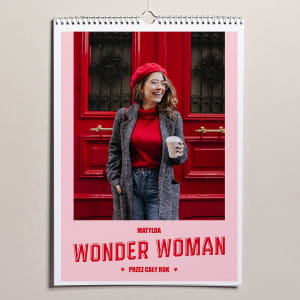 Fotokalendarz WONDER WOMAN pomys na prezent dla kobiety