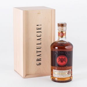 Rum Bacardi w personalizowanej skrzynce GRATULACJE