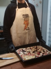 Zdjcie osoby, ktra kupia Fartuch z nadrukiem PIZZA POWER prezent dla pizzermana