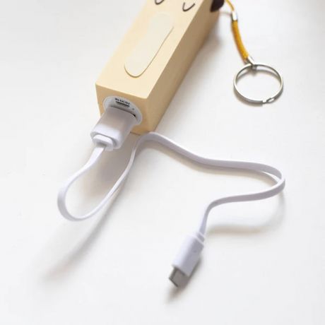 Breloczek powerbank MOPS gadet z mopsem