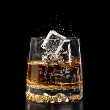 Elegancka szklanka do whisky z grawerem APRES-SKI