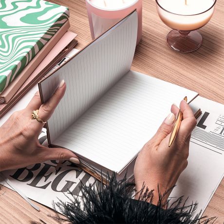 Elegancki notes z grawerem CHRONI� PRZYSZ�O�� prezent dla agenta ubezpieczeniowego notes biznesowy