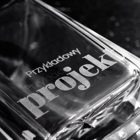 Elegancki zestaw do whisky PREZENT DLA MI�O�NIKA PODRӯY