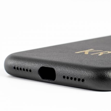 Skrzane etui iPhone 11 ZE ZOTYMI INICJAAMI