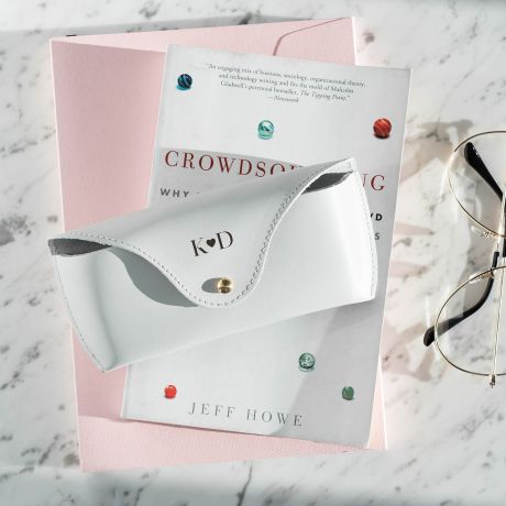 Eleganckie etui na okulary POMYS NA PREZENT DLA ONY