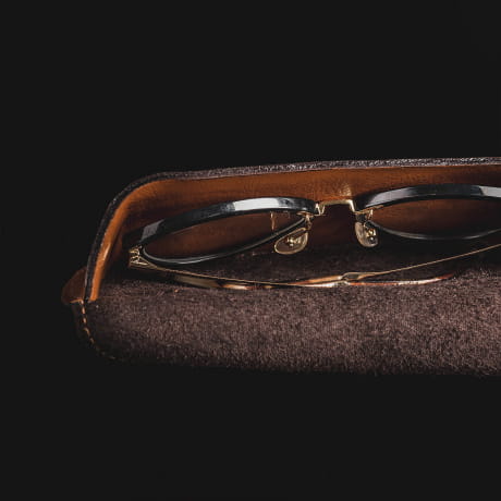 Etui na okulary z grawerem LISTEK elegancki prezent