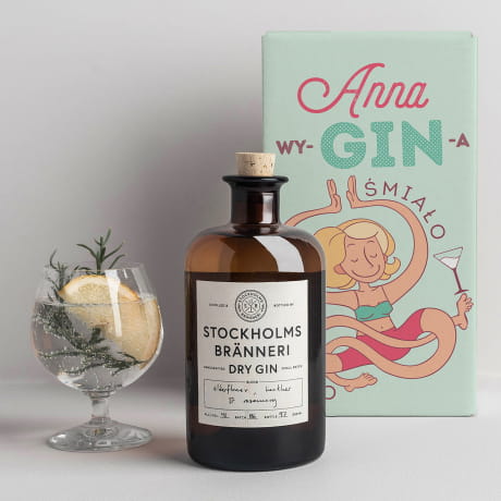 Gin w personalizowanym pudeku PREZENT DLA JOGINKI