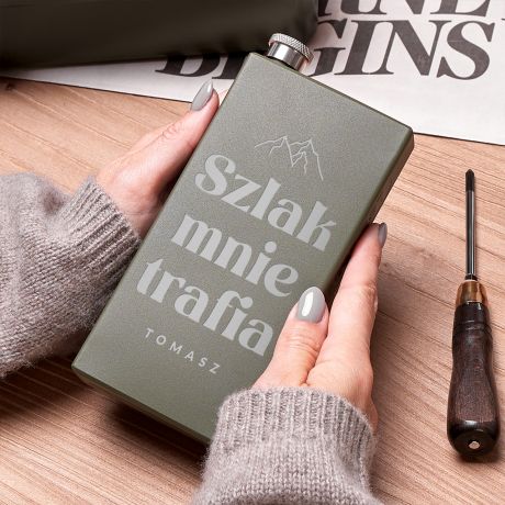 Grawerowana piersiwka SZKLAK MNIE TRAFIA prezent dla groaza