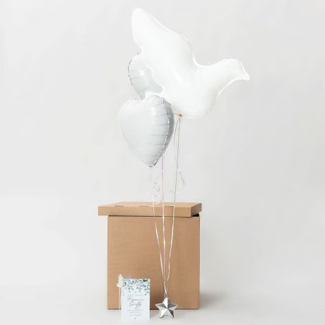 Kartka i balony z helem w pudeku PREZENT NA PIERWSZ KOMUNI