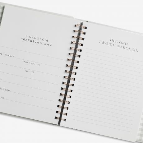 Personalizowany album KR�LICZEK M�j pierwszy rok - dla dziewczynki