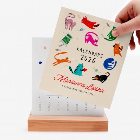 Personalizowany kalendarz biurkowy dla dzieci KOTKI