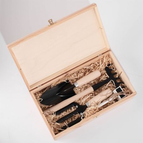 PERSONALIZOWANY PREZENT DLA MAMY OGRODNICZKI skrzynka z narz�dziami do ogrodu 