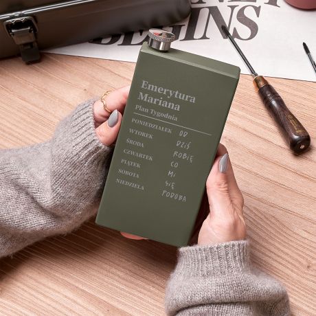Piersiwka z grawerem DLA EMERYTA piersiwka na prezent prezent na emerytur personalizowana piersiwka