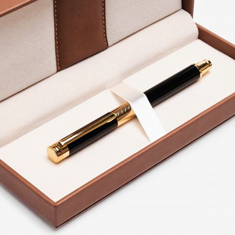 Eleganckie piro w pudeku INICJAY prezent dla szefowej