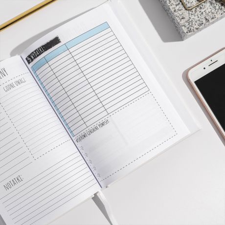 Planner na prezent dla poonej CZASAMI MYL MNIE Z BOCIANEM biay