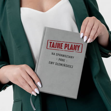 Planer nauczyciela szary TAJNE PLANY NA SPRAWDZIANY prezent dla nauczyciela