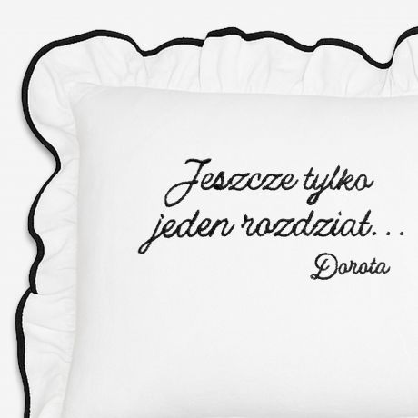 Poduszka z haftem dla mola ksi��kowego JESZCZE JEDEN ROZDZIA�