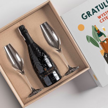 Prezent na parapetwk PROSECCO z kieliszkami