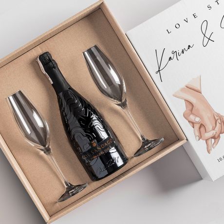 Prosecco z kieliszkami LOVE STORY prezent dla pastwa modych