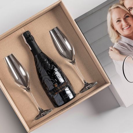 Prosecco z kieliszkami ZESTAW PREZENTOWY NA DZIE MAMY