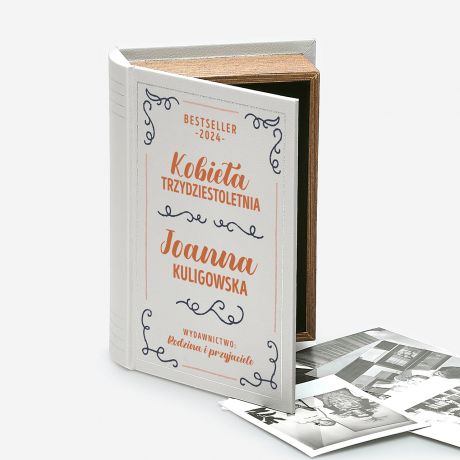 Pudeko w ksztacie ksiki NA BIUTERI prezent dla niej na urodziny