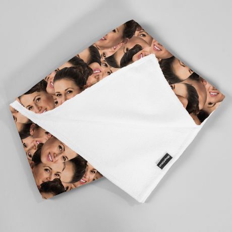 Ręcznik ze zdjęciem TWOJA TWARZ WYGLĄDA ZNAJOMO śmieszny prezent