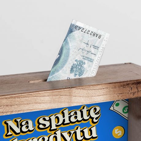 Skarbonka z napisem NA SPAT KREDYTU prezent dla pary