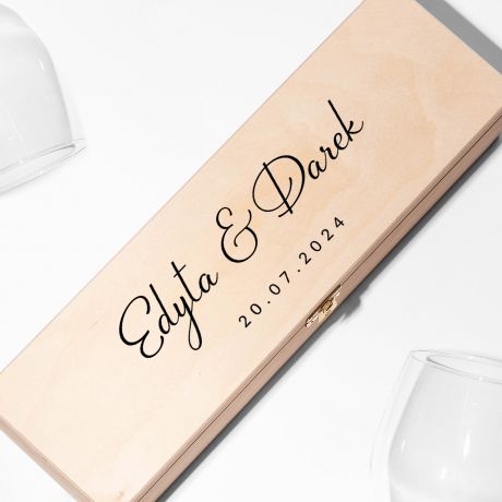 Personalizowana skrzynka na wino dla MODEJ PARY