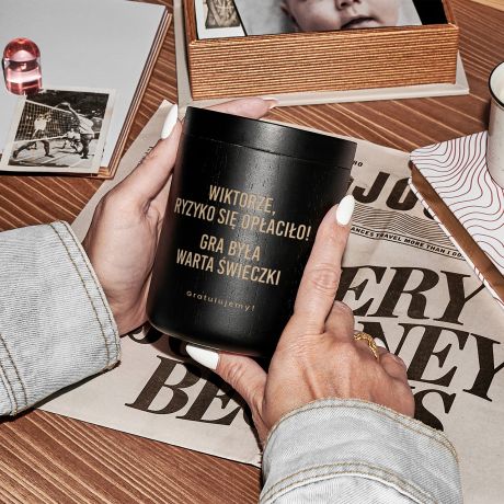 Grawerowana �wieca dla m�czyzny PREZENT GRATULACYJNY prezent dla m�czyzny �wieca z grawerem elegancki prezent