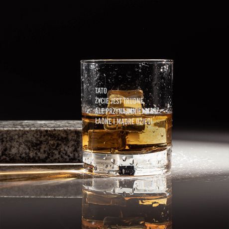 Grawerowana szklanka do whisky dla taty YCIE JEST TRUDNE