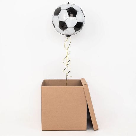 Balon w pudeku z kartk KRL STRZELCW prezent dla pikarza