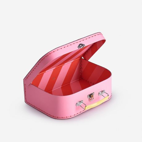 Kuferek z urodzinowymi gad�etami ZESTAW PREZENTOWY NA 18 URODZINY