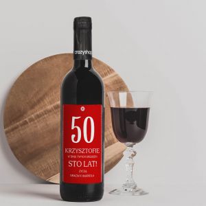 Czerwone wino alkoholowe W DNIU 50 URODZIN