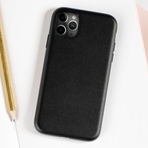 Elegancki ETUI NA IPHONE 11 PRO ze skry