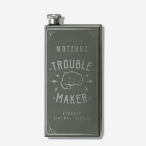 Grawerowana piersiwka na alkohol TROUBLE MAKER prezent dla faceta