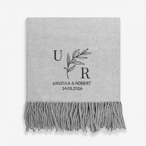 We�niany koc z haftem PREZENT Z OKAZJI ROCZNICY �LUBU