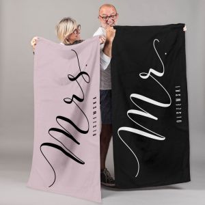 Komplet ręcznikłw z mikrofibry MR AND MRS prezent do domu dla pary