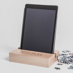Stojak na tablet RZDZENIE WIATEM prezent dla kolegi z pracy prezent dla pracownika