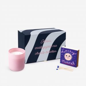 Personalizowany zestaw prezentowy ze �wiec� PREZENT DLA KOBIETY