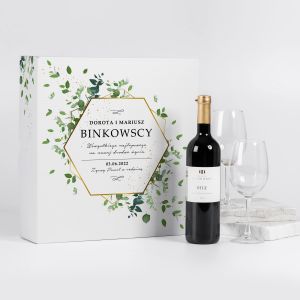 Czerwone wino z kieliszkami PREZENT NA WESELE
