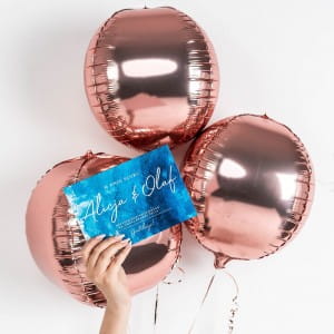 Balony w pudeku rose gold + kartka z yczeniami PREZENT LUBNY