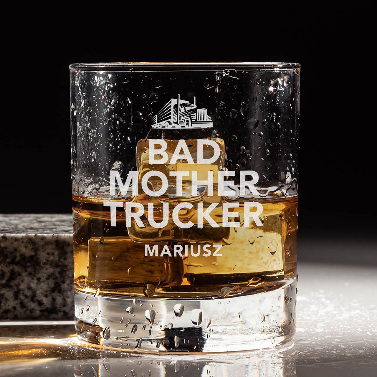 Grawerowana szklanka do whisky MOTHER TRUCKER prezent dla kierowcy