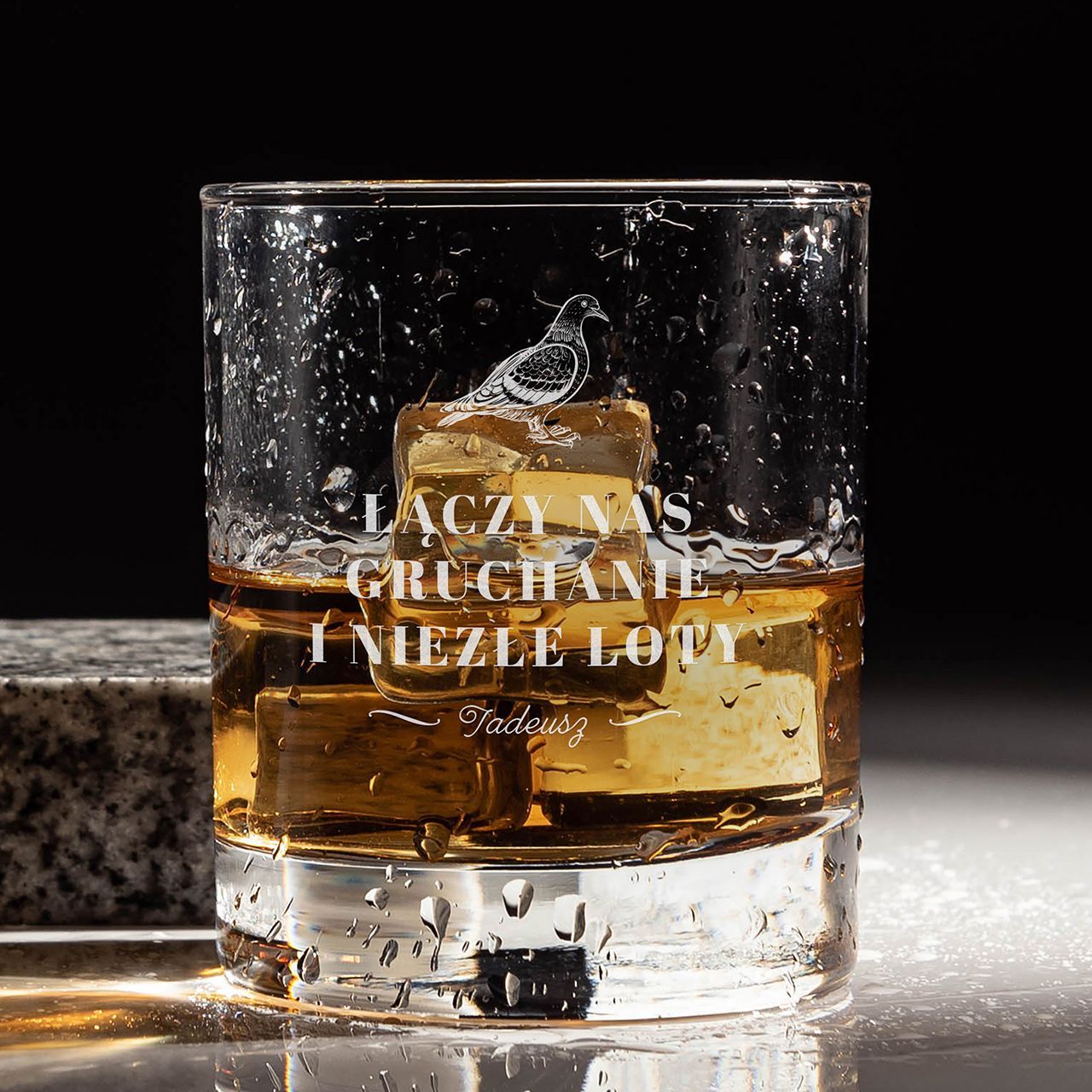 Grawerowana szklanka do whisky PREZENT DLA HODOWCY GOŁĘBI POCZTOWYCH