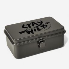 Skrzyneczka metalowa STAY WILD praktyczny prezent dla ma