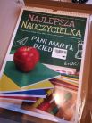 Zdjcie osoby, ktra kupia Kalendarz z dedykacj PREZENT DLA NAUCZYCIELA NA KONIEC ROKU