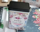Zdjcie osoby, ktra kupia Kawa personalizowana NAJLEPSZA prezent na imieniny babci