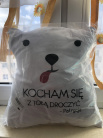 Zdjcie osoby, ktra kupia Prezent na Walentynki dla niej JAK MISIO MIODEK poduszka personalizowana 